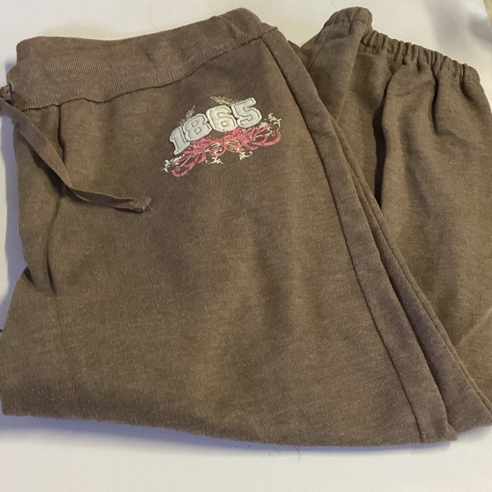 Mossimo SupplyCo. Brown Capri Sweatpants